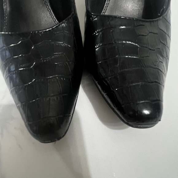 Life Stride Black Vegan Croc Embossed 3” Pumps Women’s size 8 - Picture 4 of 6